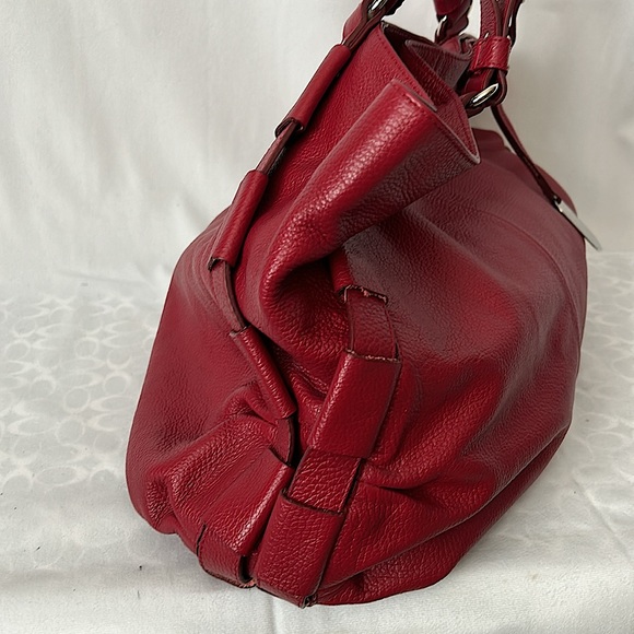 Furla Blood Red Vintage Carmen Leather Shoulder Bag Purse 🌺🌺 - Picture 5 of 11